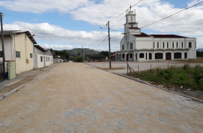 Rua João Maria Scheidt com pavimentação concluída