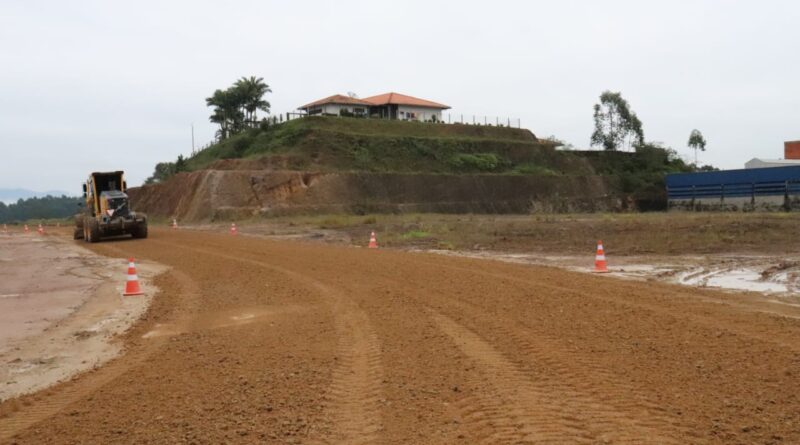 Secretaria de Obras trabalha na manutenção da rota - 27.06.19