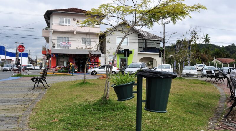 Praça da Unidade de Saúde Central