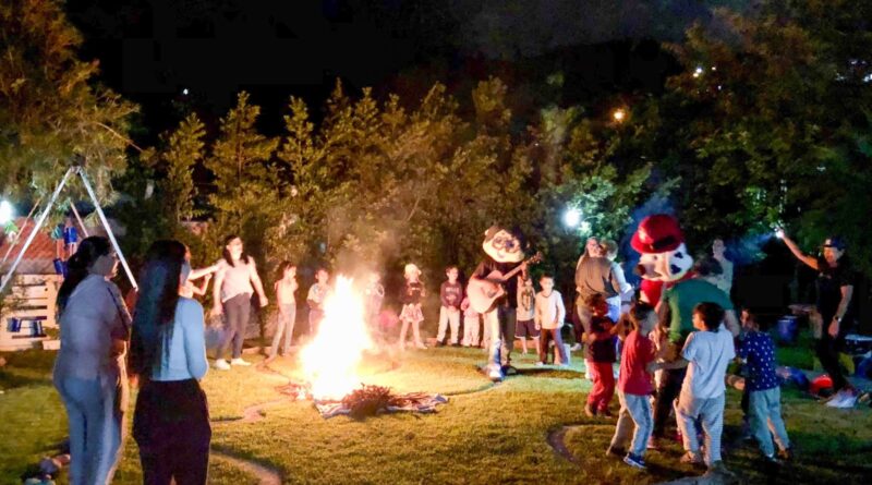 Luau realizado pelos professores e alunos do CDI