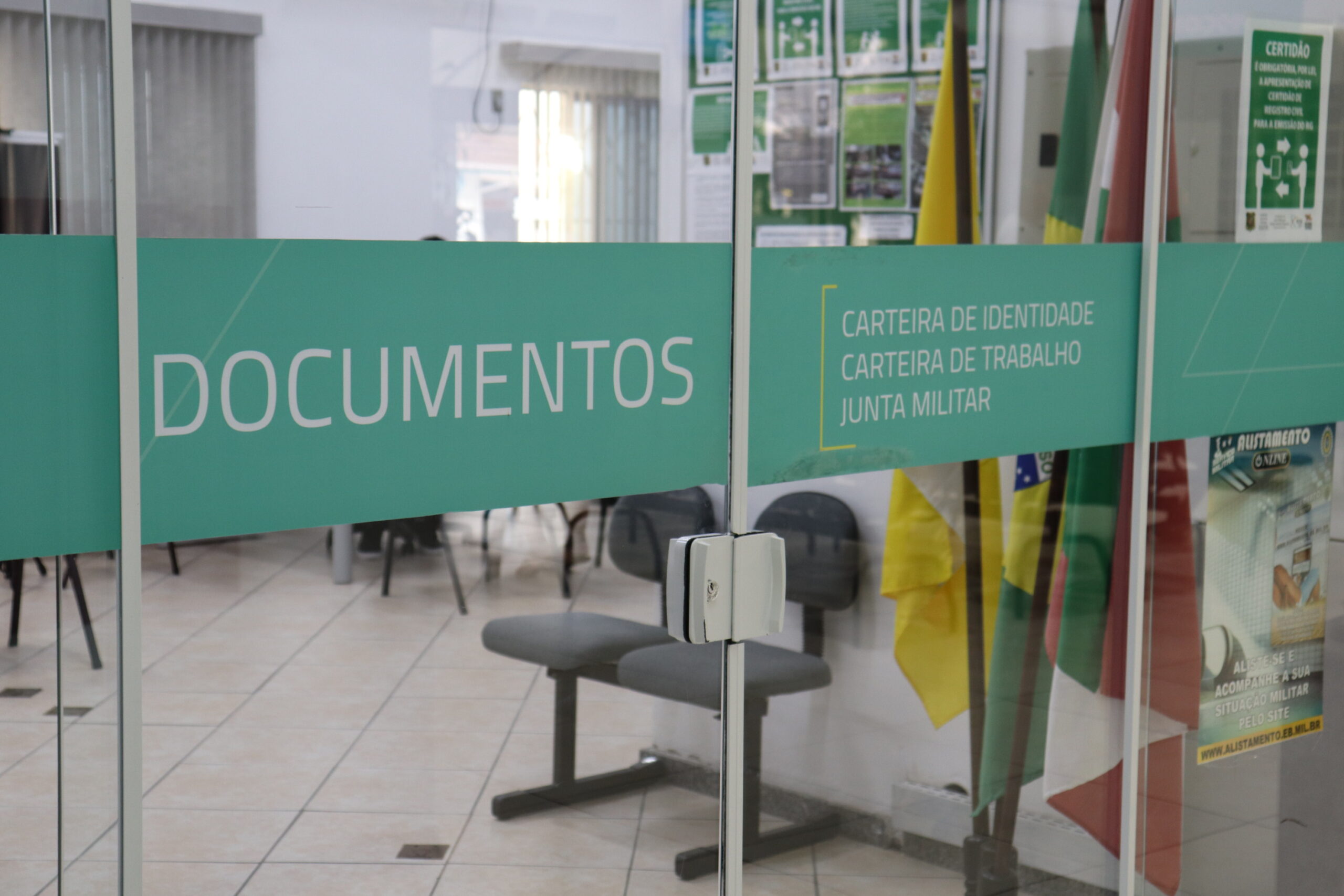 Posto para emissão de carteira de identidade está temporariamente